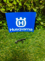 Зажим для кожуха на Husqvarna 365 (5037401-02) FarmerTec PJ36586