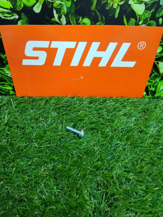 Винт на бензопилы STIHL P5 х 16