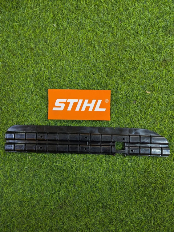 Фартук на кожух на STIHL FS 55-120 (4119-716-3203) FarmerTec PJ12066 Фартук на кожух на STIHL FS 55-120 (4119-716-3203) FarmerTec PJ12066