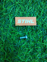 Винт для бензопил STIHL M4 х 8 9041-216-0630