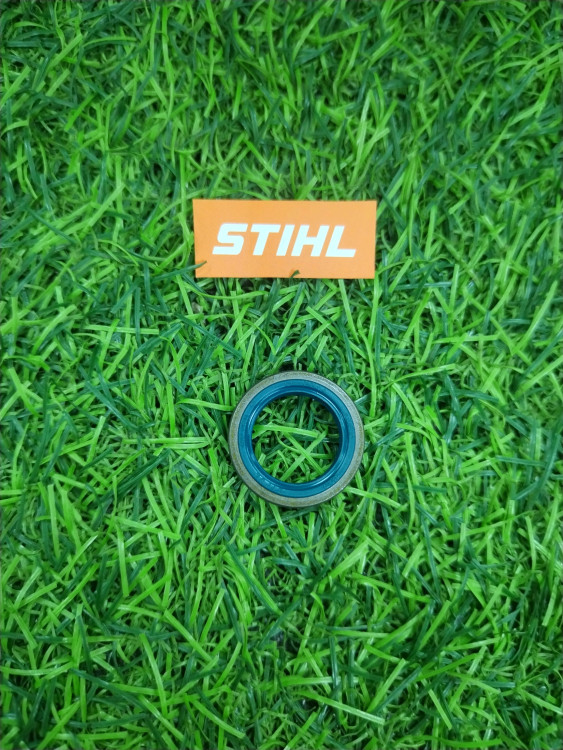 Сальник коленвала на бензопилы STIHL MS 361-661 (15х22х4)левый 9640-003-1560 Сальник коленвала на бензопилы STIHL MS 361-661 (15х22х4)левый 9640-003-1560