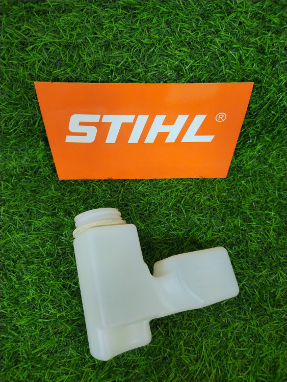 Масляный бачок на бензопилы STIHL MS 170,180 1130-350-4400