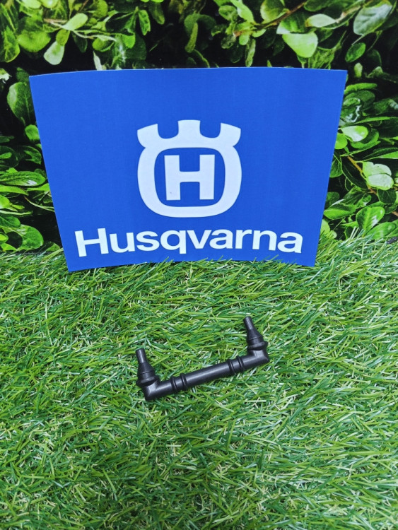 Кронштейн карбюратора нa Husqvarna 365 (5036786-01) FarmerTec PJ36574 Кронштейн карбюратора нa Husqvarna 365 (5036786-01) FarmerTec PJ36574